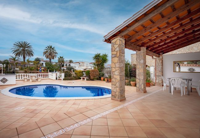 Villa in Empuriabrava - LV05 LIOBREGAT